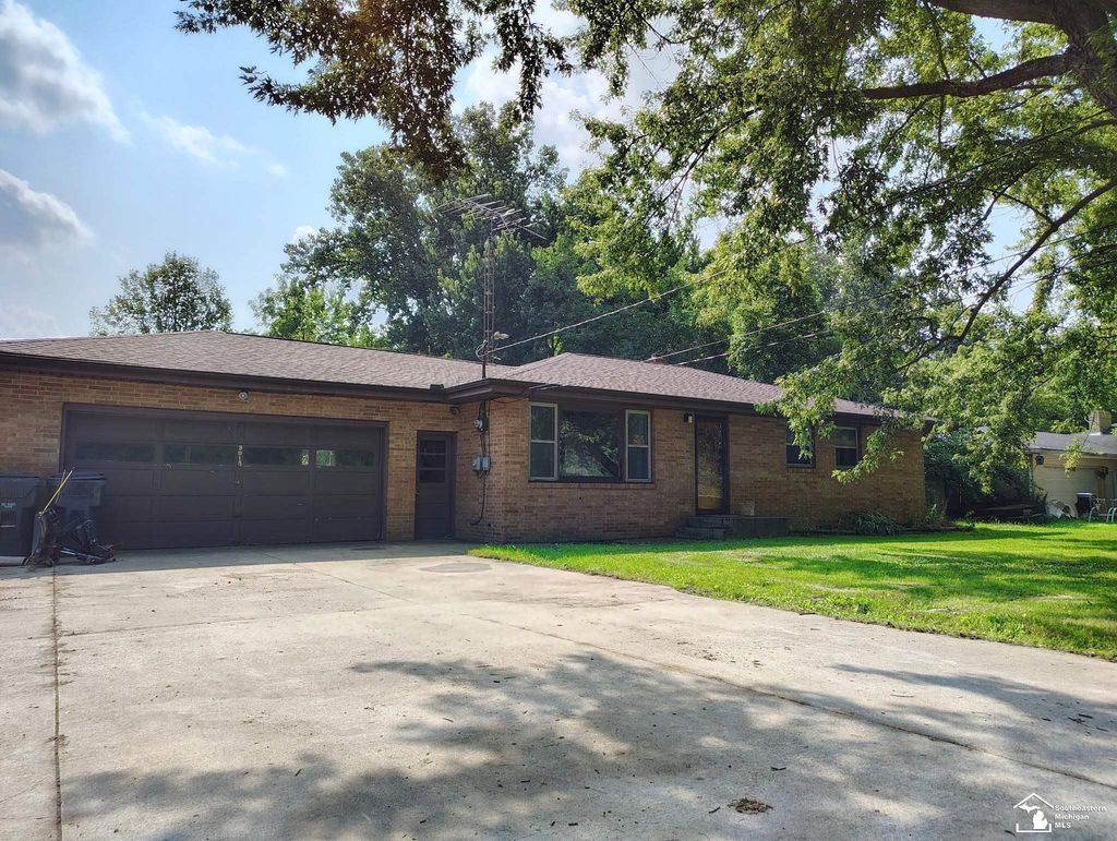 3015 N M 63 Hwy, Hagar township