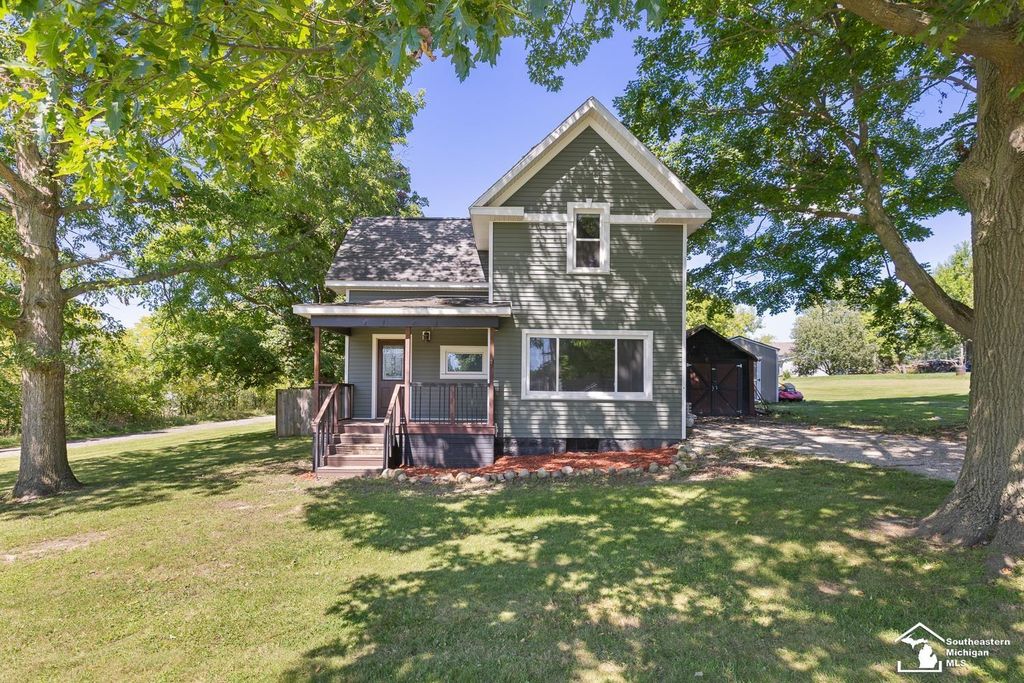 202 Walnut St, Addison village
