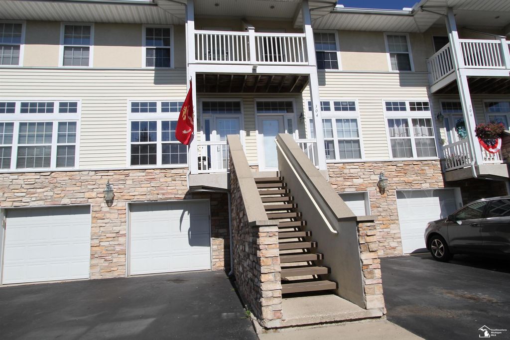 304 Beachwalk Trail Cmn, Luna Pier