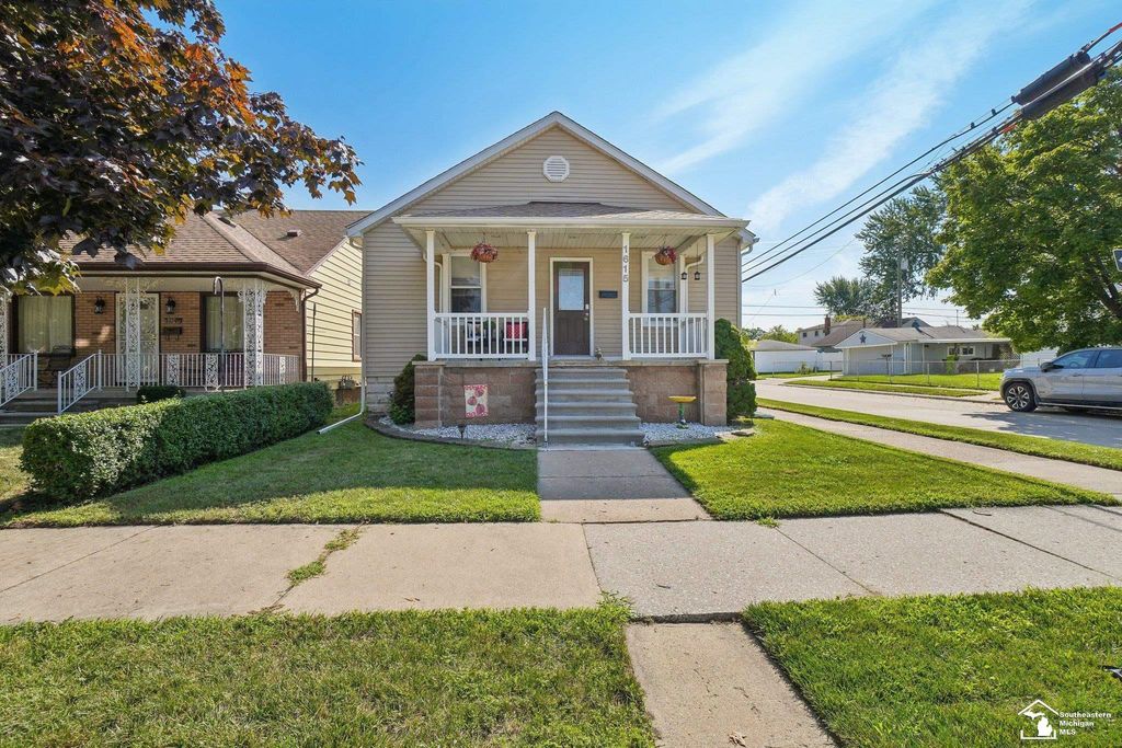 1615 Cora St, Wyandotte city