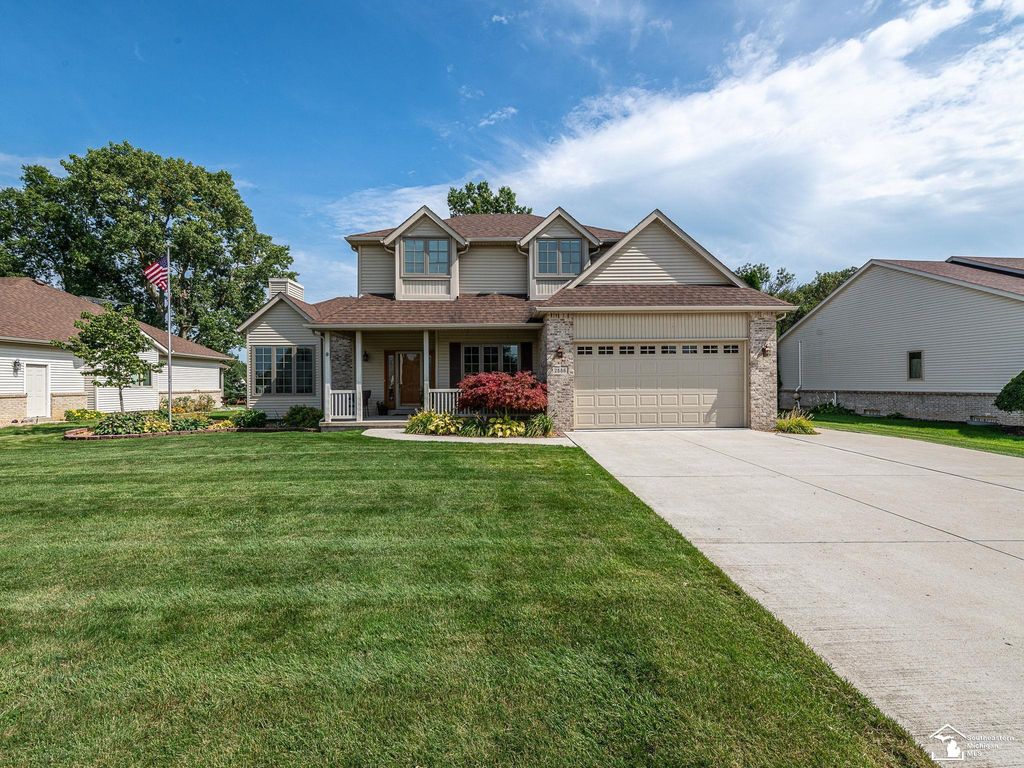 2886 E Country Ln, Frenchtown township