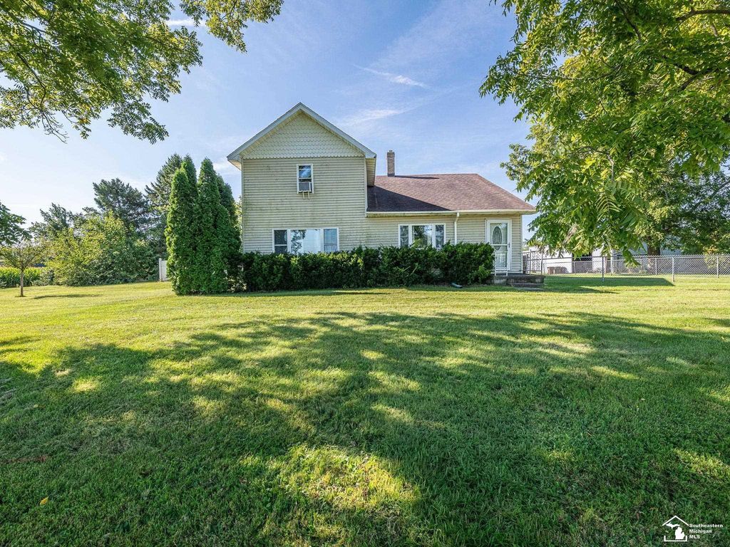 12395 Ida Center Rd, Ida township