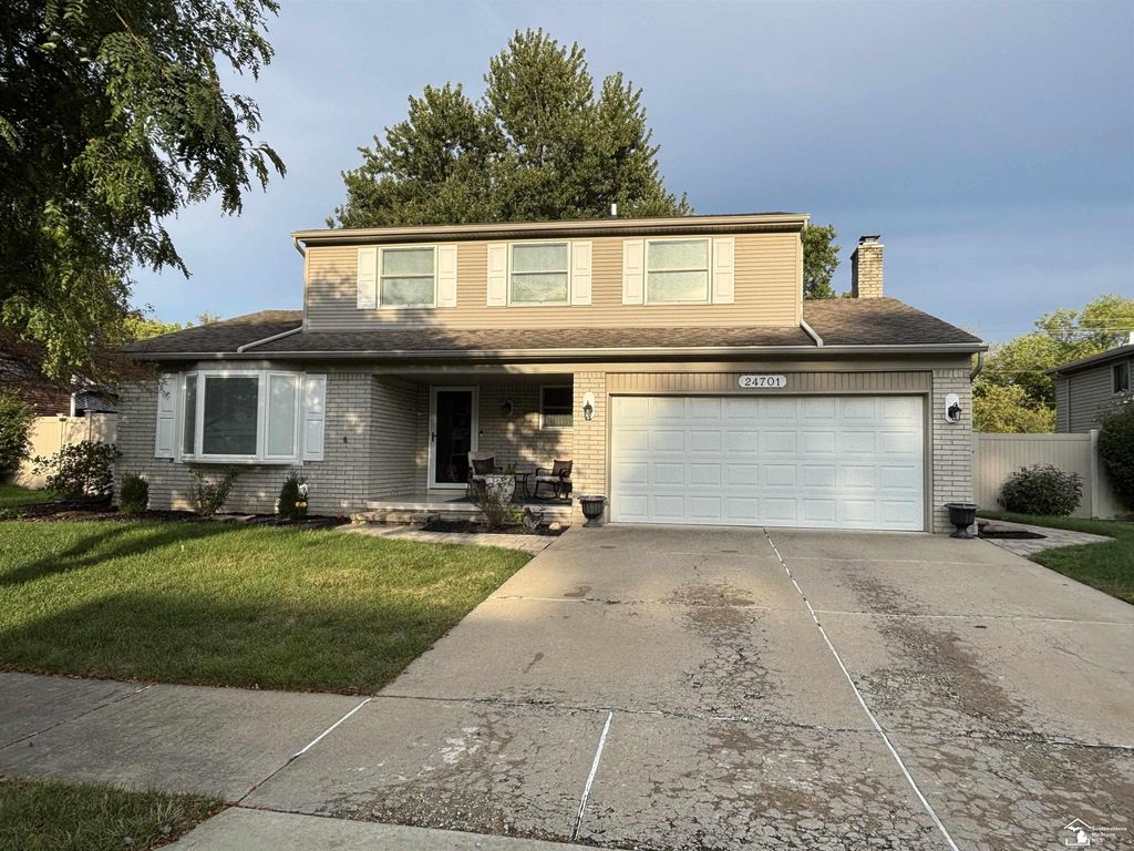 24701 Blanche St, Flat Rock