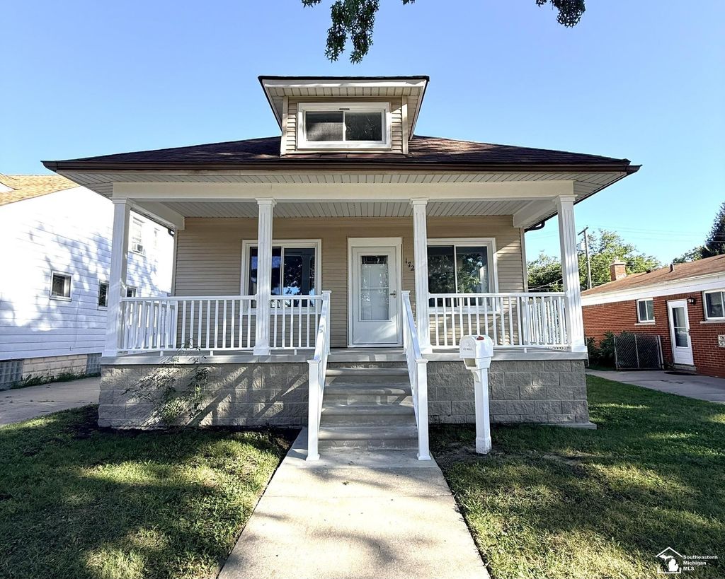 172 Riverbank St, Wyandotte