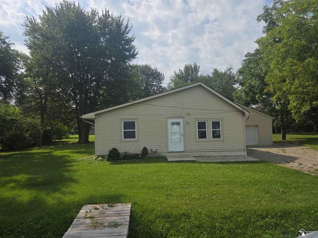 991 Streetman St, Erie
