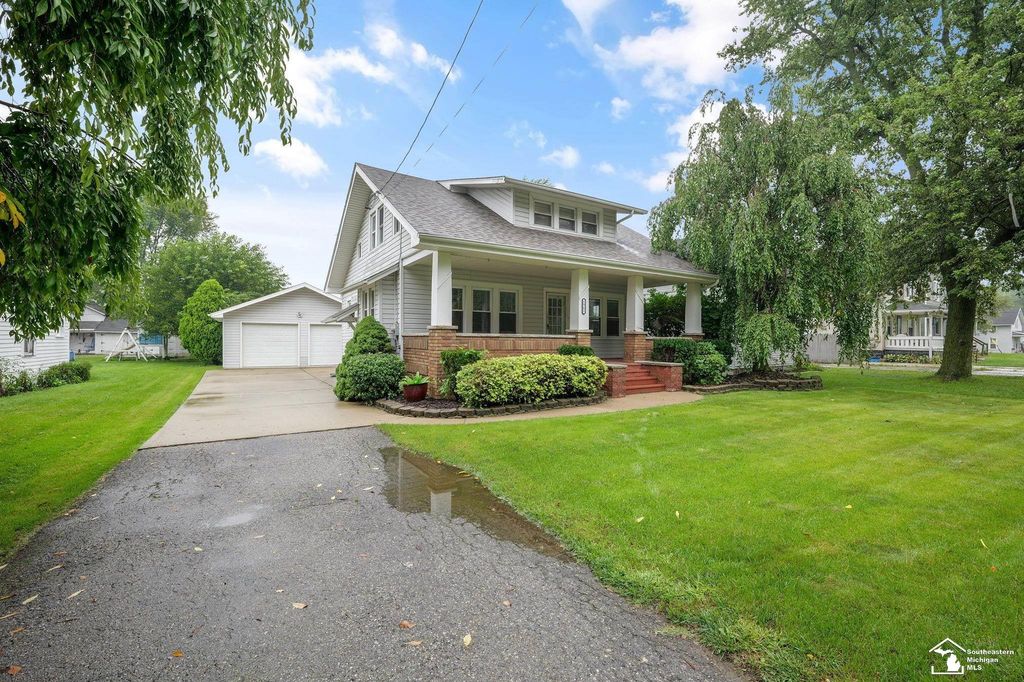 1962 Erie Rd, Erie
