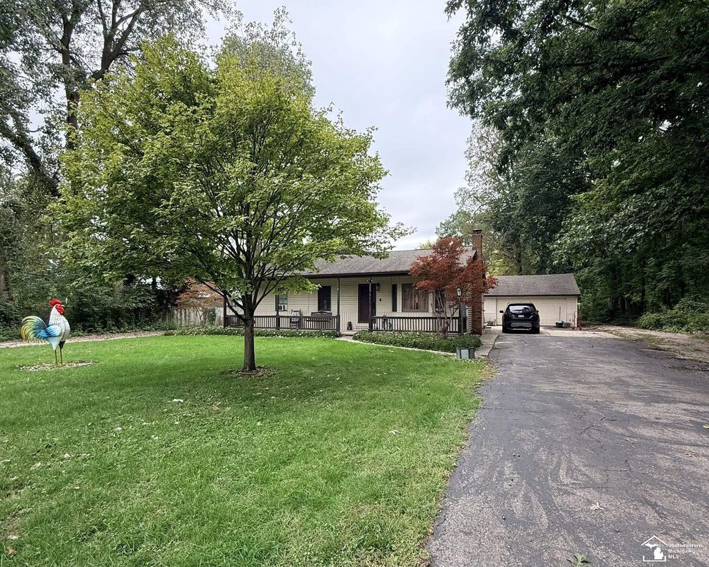 9930 Shook Rd, Romulus