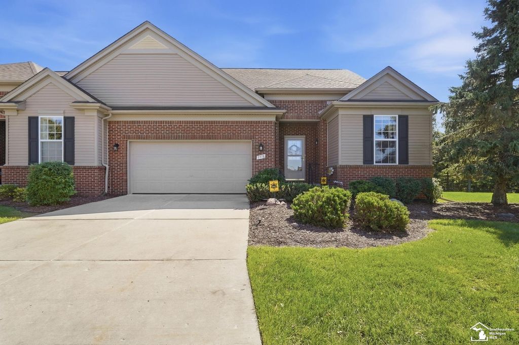 5978 Purple Martin Dr, South Rockwood