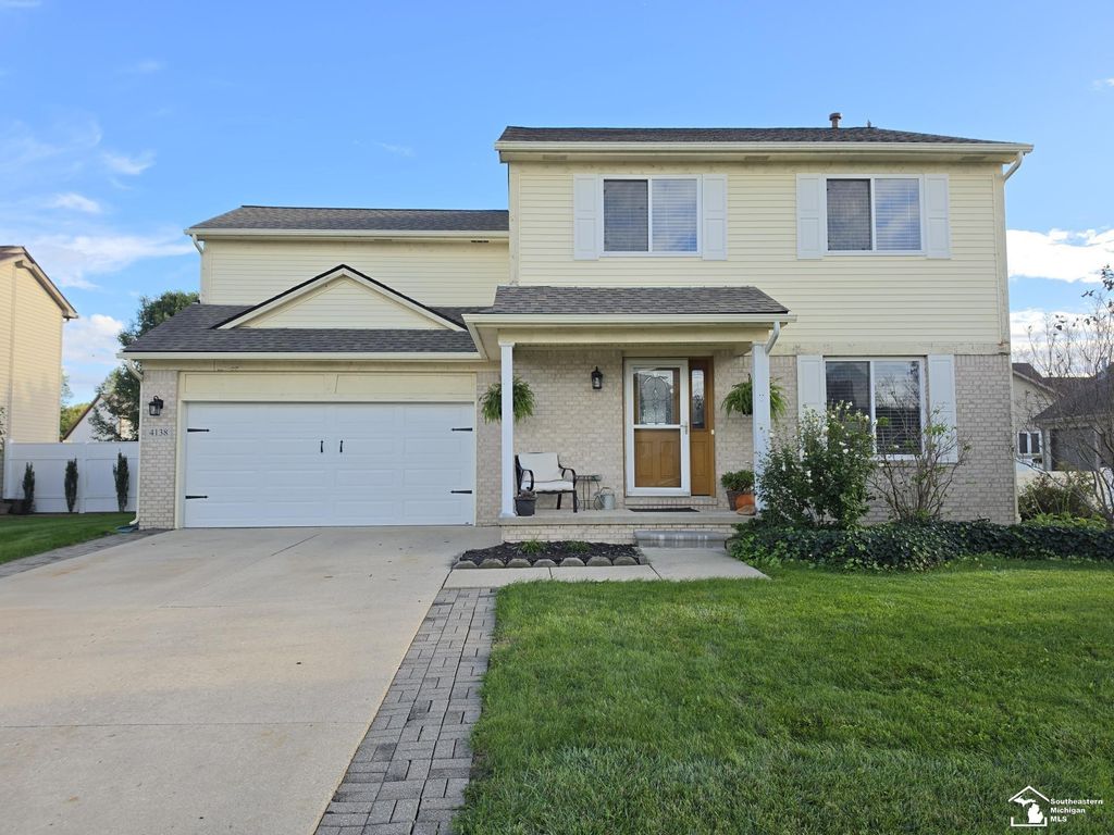 4138 Allegheny Dr, Newport