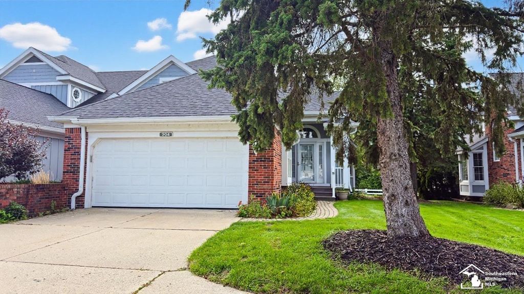 204 Meadowlands Ct, Monroe