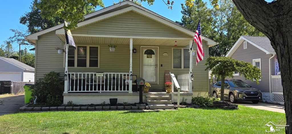 29405 Van Riper St, Flat Rock