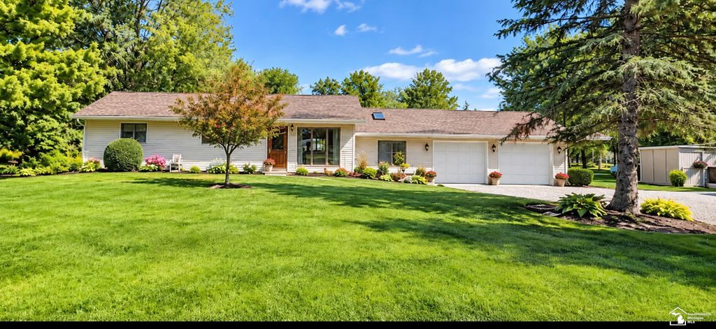 7505 S Huron River Dr, South Rockwood