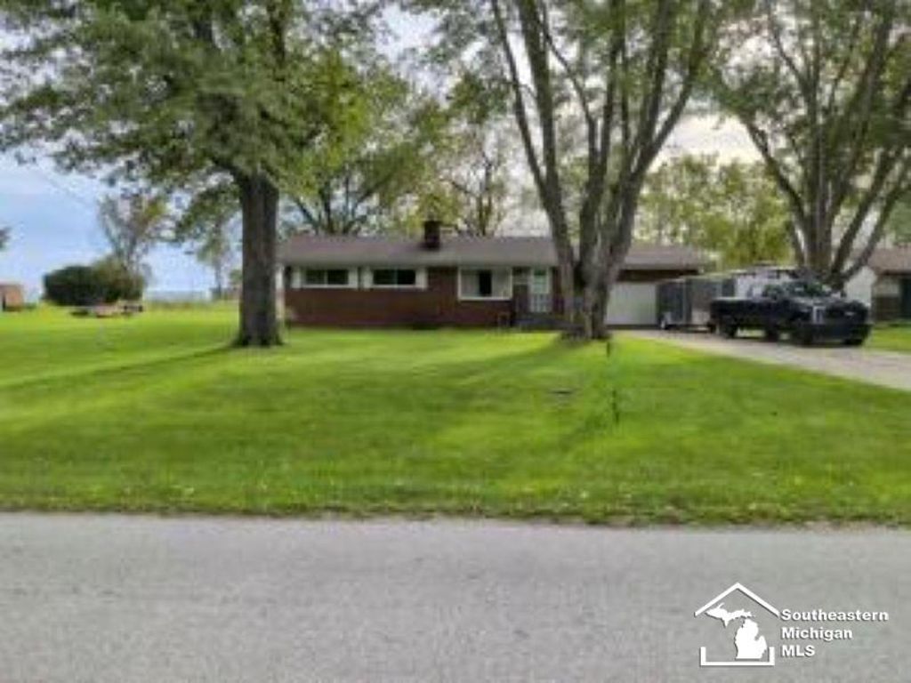6261 Dixon Rd, Monroe