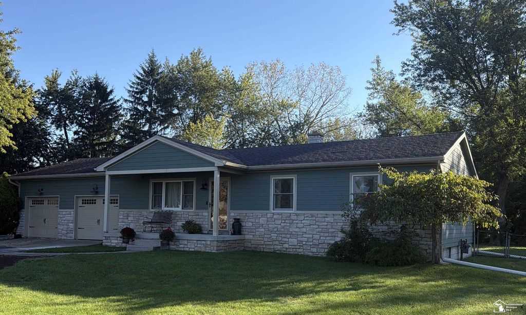7460 Jackman Rd, Temperance