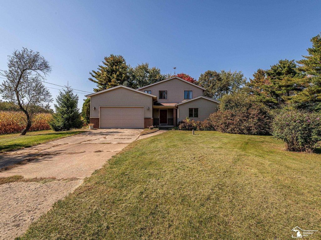 10725 Jackman Rd, Temperance