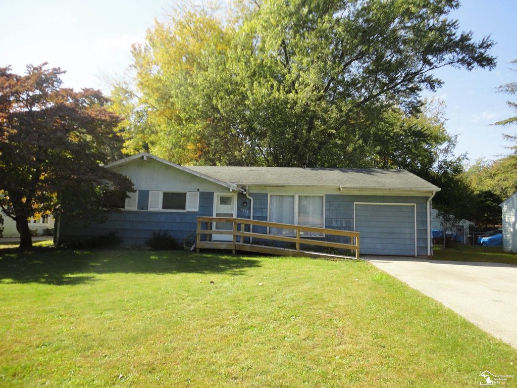 8579 Buerk Dr, Temperance