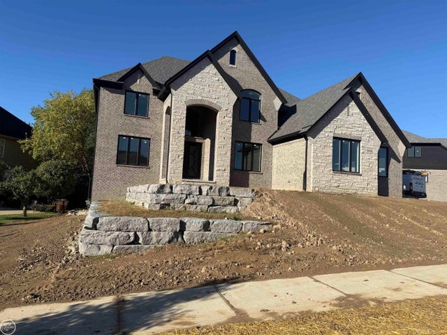 54125 Carrington Dr, Shelby charter township