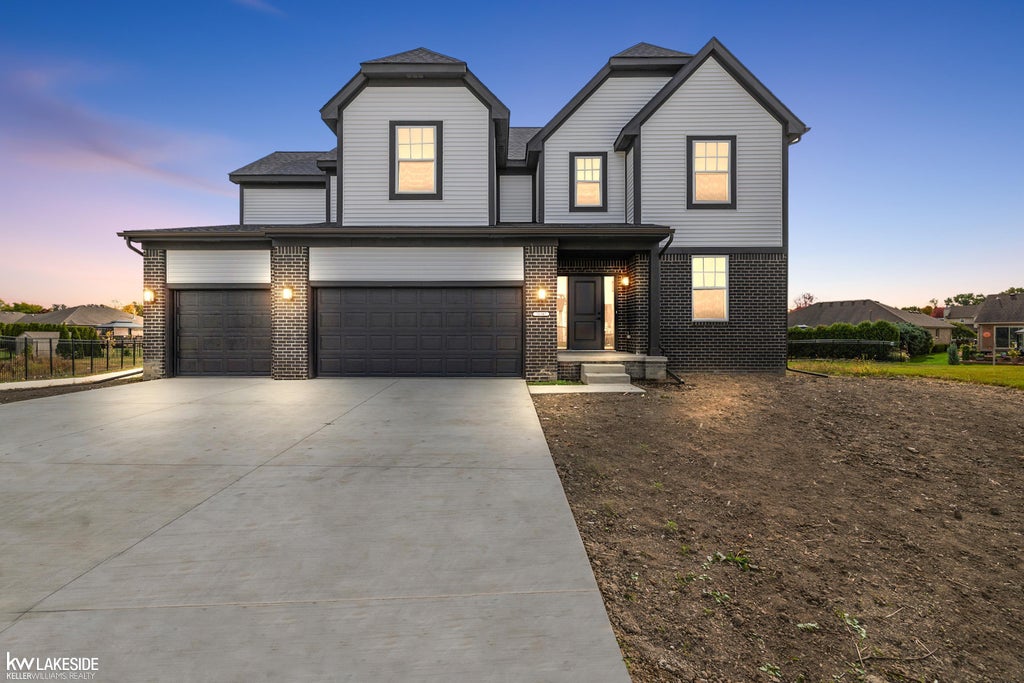 28342 Nadia Ln, Chesterfield township