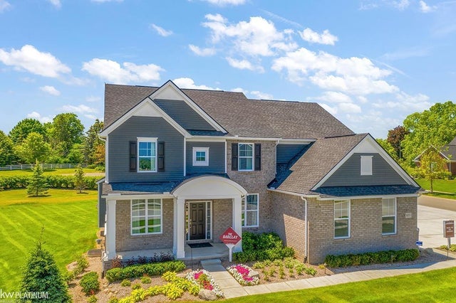 00 Victoria Ct, Oxford charter township