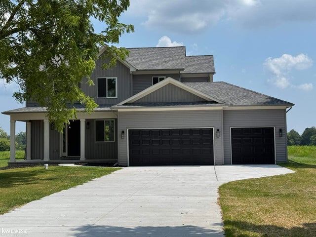 72160 Van Dyke Ave, Bruce township