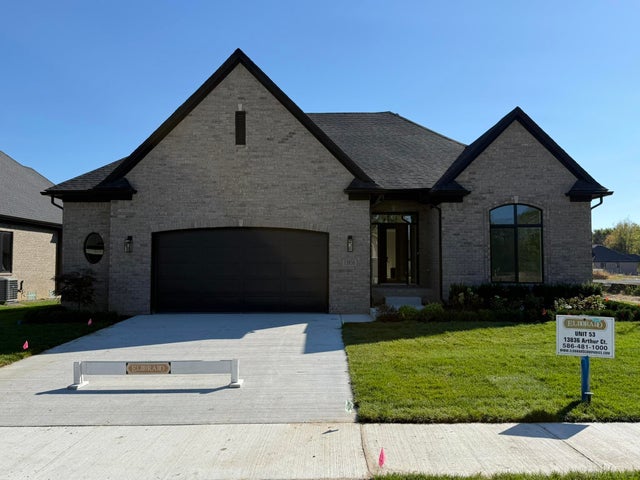 13836 Arthur Ct, Washington township