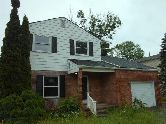 38014 Mallast St, Harrison charter township