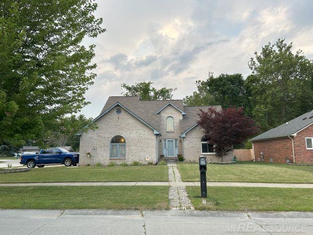 28691 Yorkshire Dr, Chesterfield township