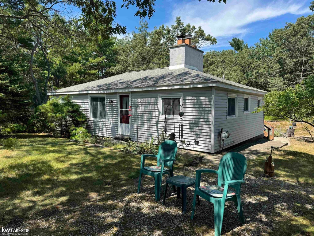 9600 Point Charities Ave, Caseville township