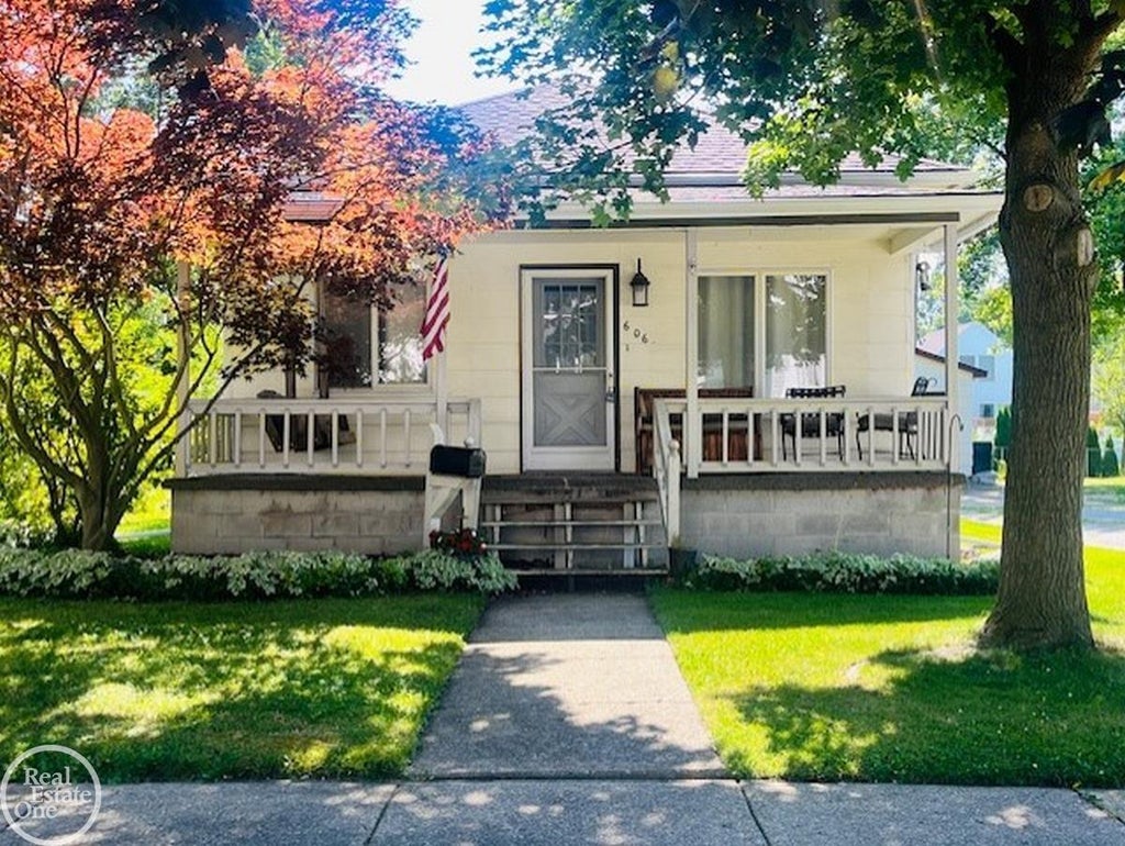 606 N 6th St, St. Clair city