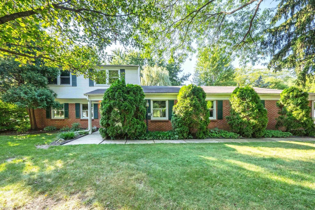 2700 Renshaw Dr, Troy city