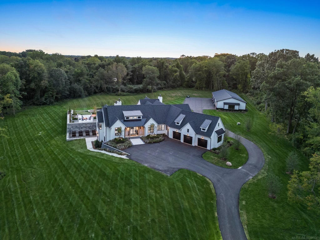 5300 Sheldon Rd, Oakland charter township