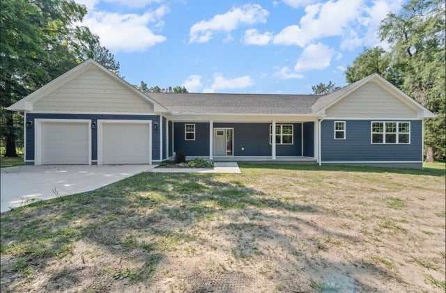 3200 Weidemann Dr, Brandon charter township
