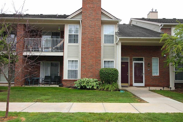 15472 Claremont Dr, Clinton charter township