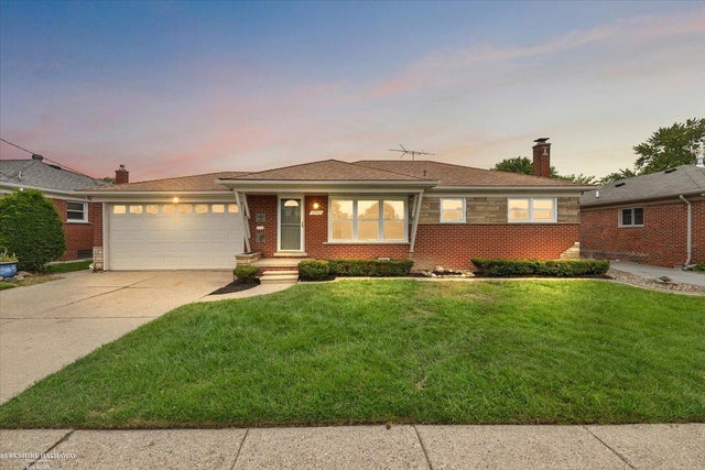 22507 Shorewood Dr, St. Clair Shores city