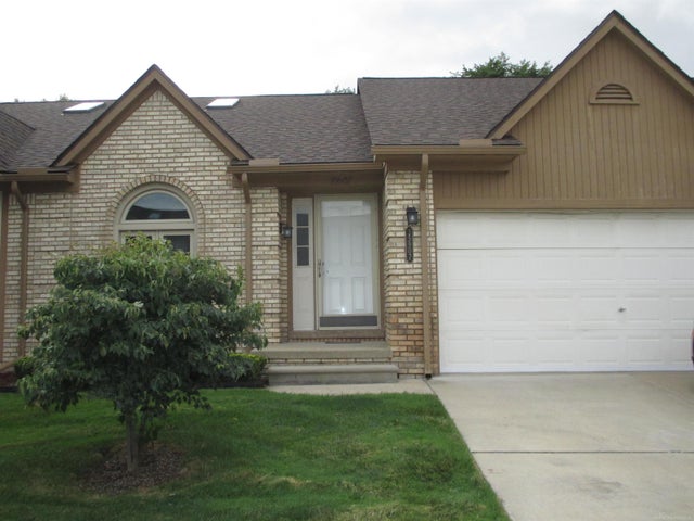 35907 Fierimonte Dr, Clinton charter township