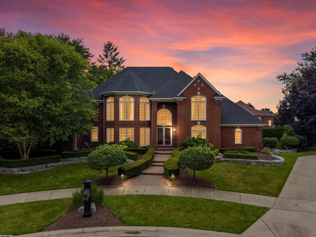 52376 Woodside Ct, Shelby charter township