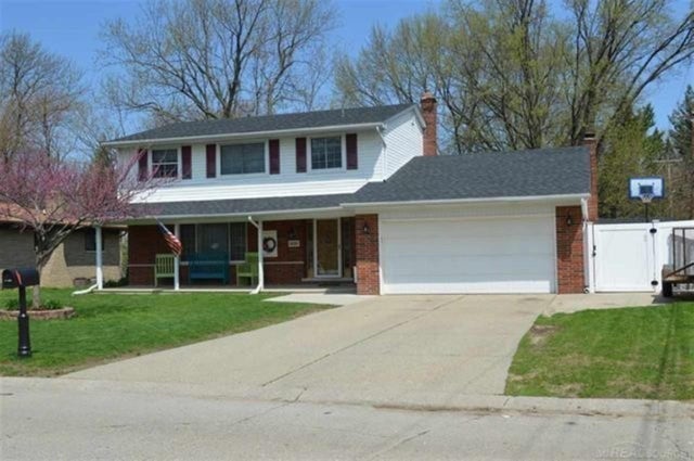 23429 Myrtle St, Clinton charter township