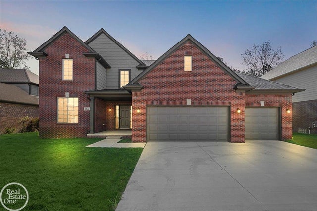 50632 Summit View Dr, Macomb township