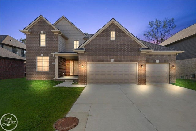 50606 Summit View Dr, Macomb township