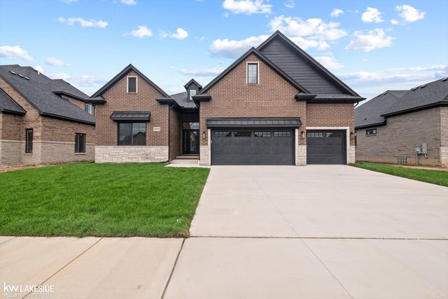 46425 Via Lucca None, Macomb township