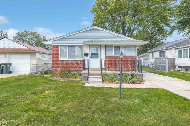 22217 Dorion St, St. Clair Shores city