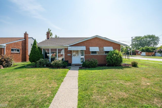 24612 Panama Ave, Warren city