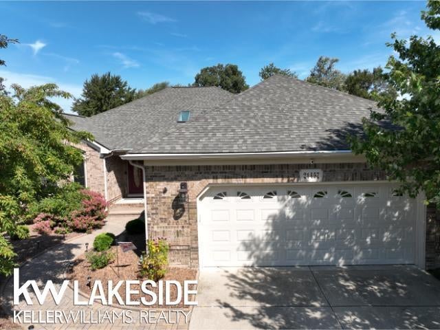21457 Bay Hills Dr, Macomb township