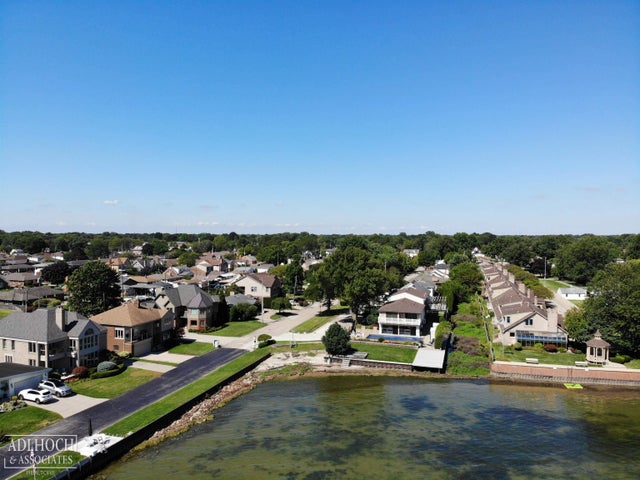 22515 Wildwood Rd, St. Clair Shores city