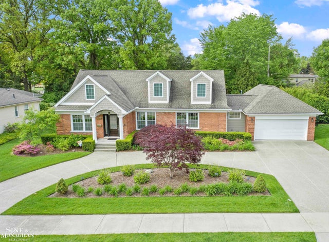 1061 N Renaud Rd, Grosse Pointe Woods city