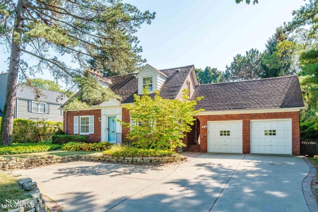 245 Moross Rd Rd, Grosse Pointe Farms city