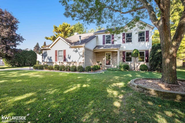 2646 Correll Dr, Orion charter township