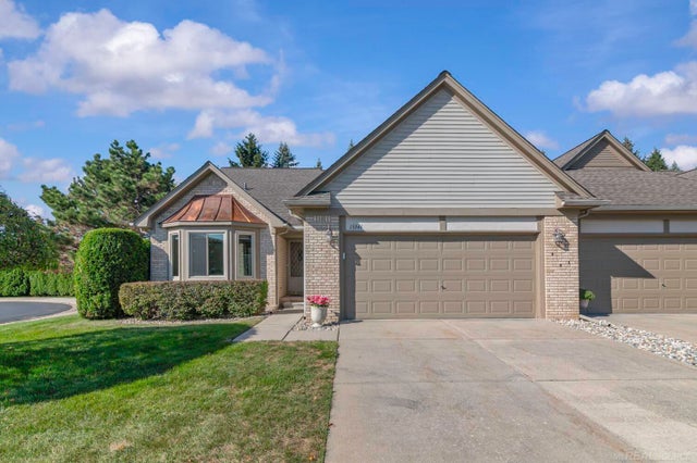 15341 Pebble Pointe Dr, Clinton charter township