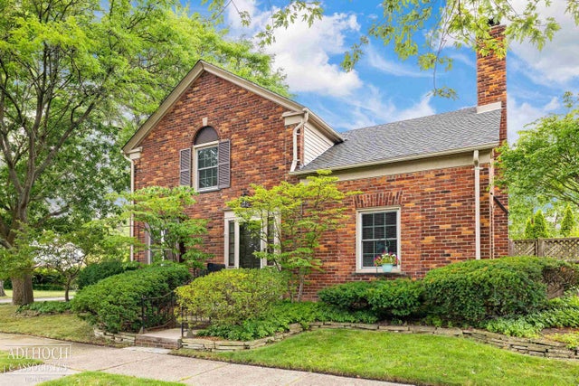 380 Merriweather Rd, Grosse Pointe Farms city