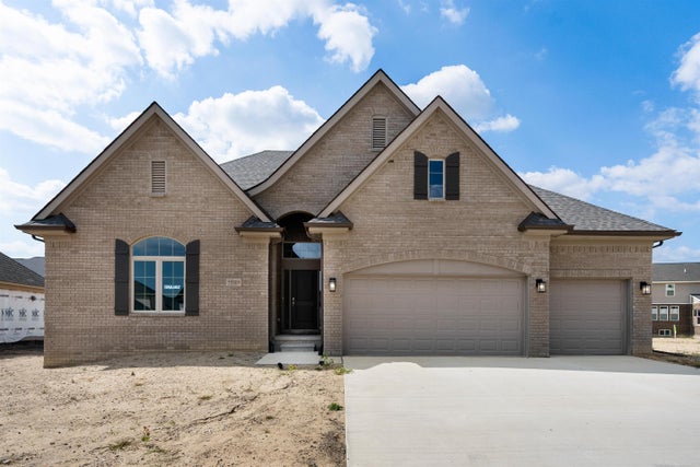 55809 Jones Dr, Macomb township